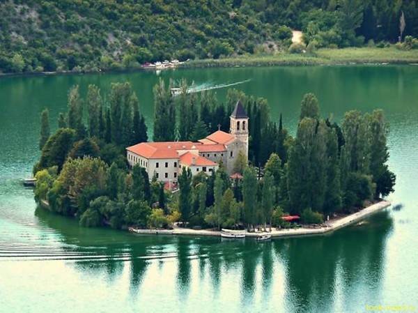 Францисканский монастырь на о.Висовац, Хорватия