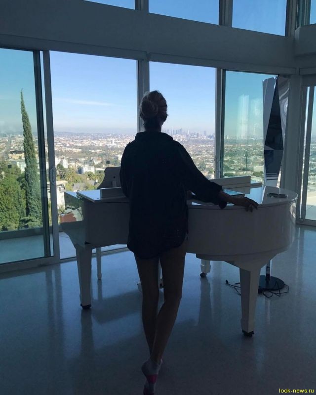 Виктория Боня похвасталась новыми роскошными апартаментами в Голливуде 
