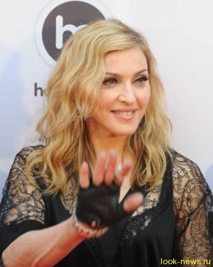 В Москве Мадонну встретили нецензурной бранью