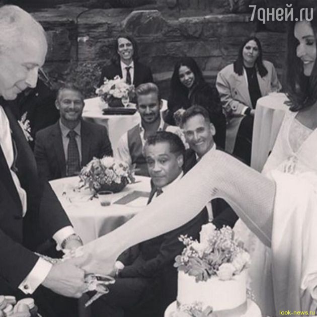 61-летняя Дженис Дикинсон вышла замуж в четвертый раз!